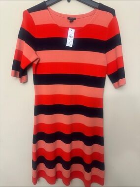 Ann Taylor Striped Short Sleeve Mini Dress in Coral, Black